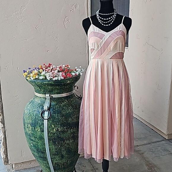 Lauren Conrad sheer lightweight flowing sundress size 2 - Picture 3 of 9